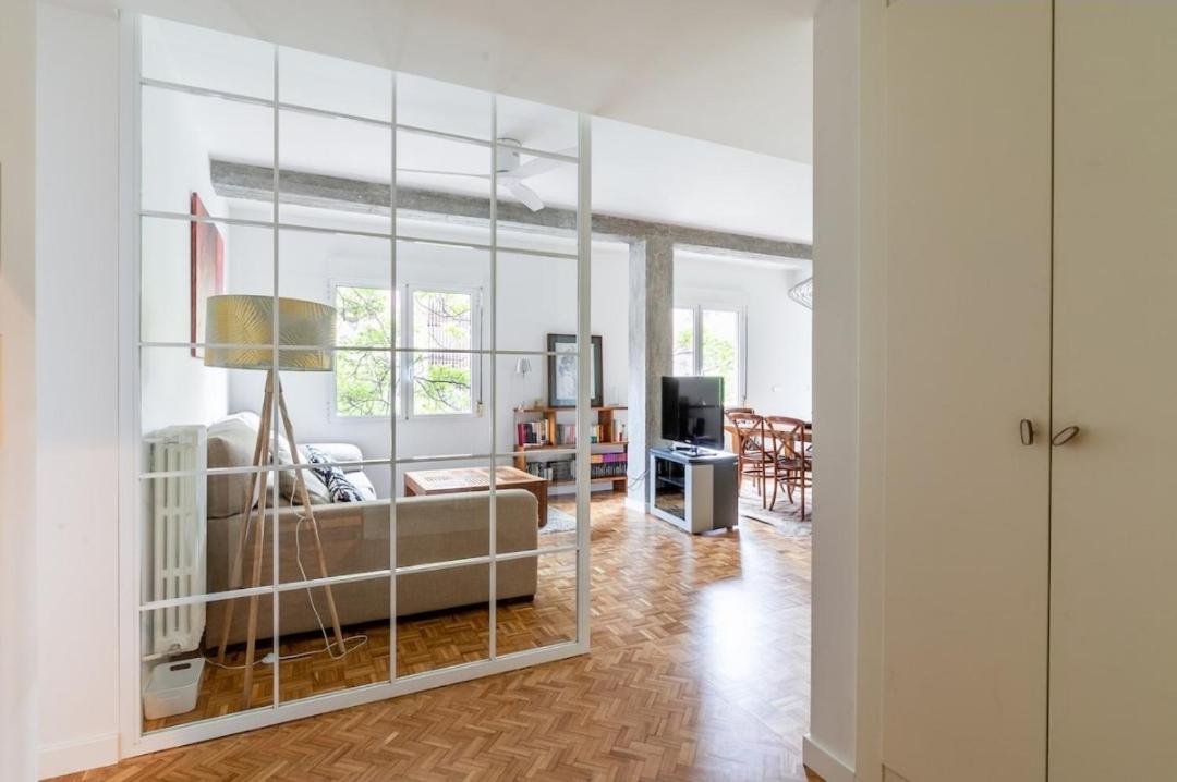 Moderno Completo En Pleno Centro De Apartamento *